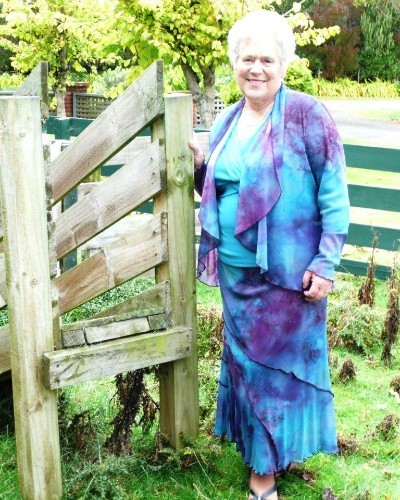 HOOPER, Jessie Yvonne (nee Simmons)